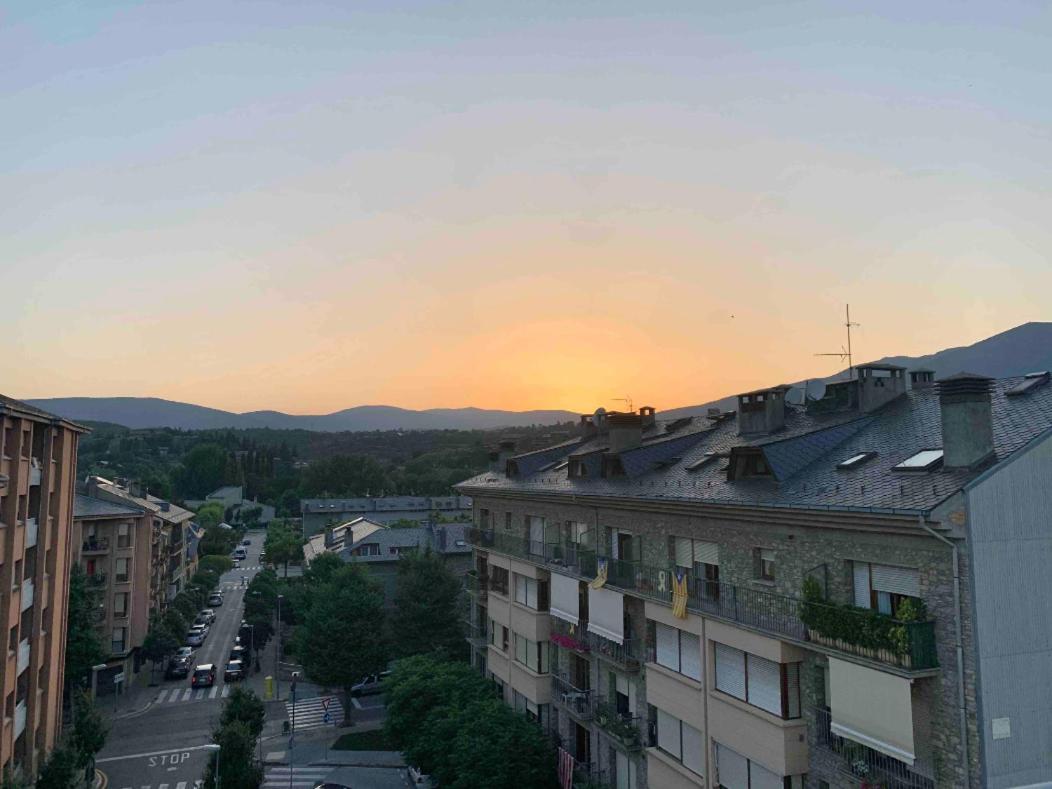 Atic Panoramic A La Seu D'Urgellアパートメント エクステリア 写真